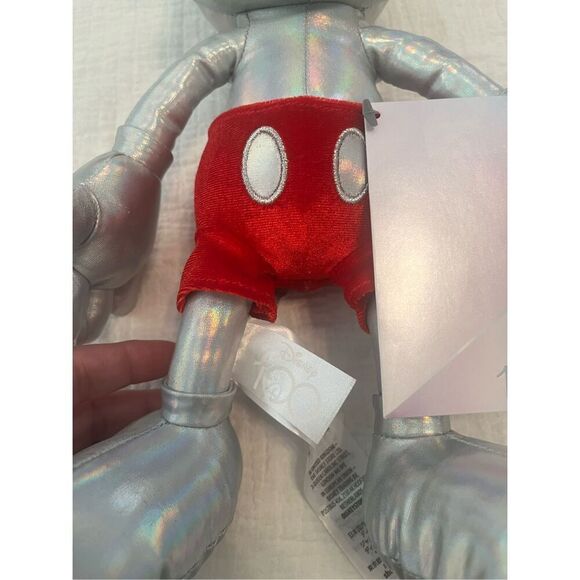 Disney Plush Mickey Shiny The Disney100 Platinum Celebration Collection NEW NWT - Picture 3 of 5